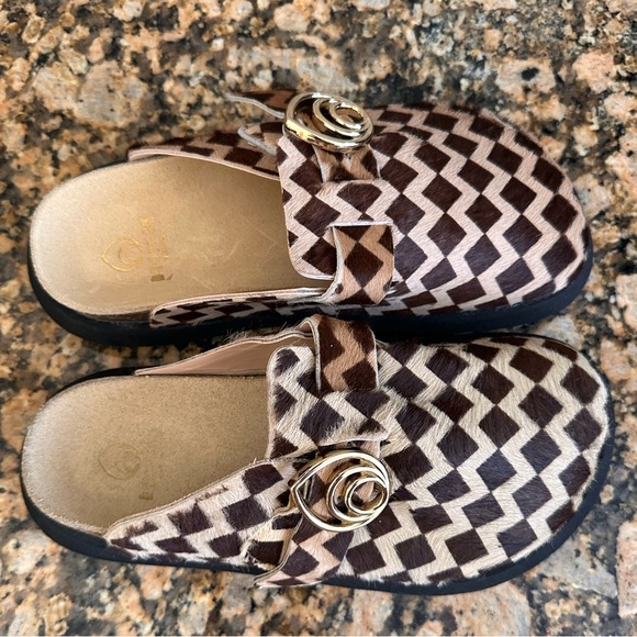 BROTHER VELLIES
Greg Genuine Calf Hair Clog - Picture 5 of 9